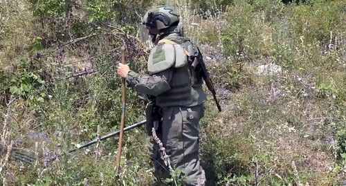 Разминирование села в Нагорном Карабахе. Фото
пресс-службы МО России https://mil.ru/russian_peacekeeping_forces.htm Разминирование села в Нагорном Карабахе. Фото
пресс-службы МО России https://mil.ru/russian_peacekeeping_forces.htm