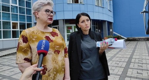 Анжелика Сикоева и Земфира Цкаева, фото Эммы Марзоевой для "Кавказского узла". Анжелика Сикоева и Земфира Цкаева, фото Эммы Марзоевой для "Кавказского узла".