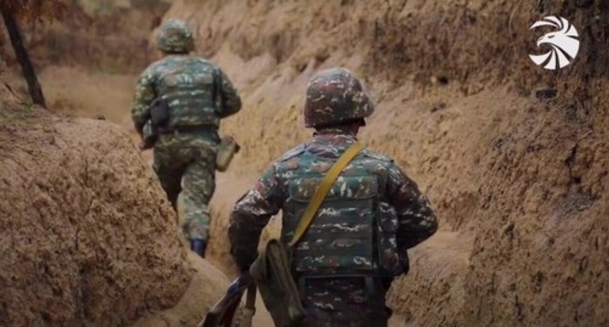 Военнослужащие армянской армии. Кадр видео пресс-сдужбы МО Армении https://mil.am/hy/news/10107
