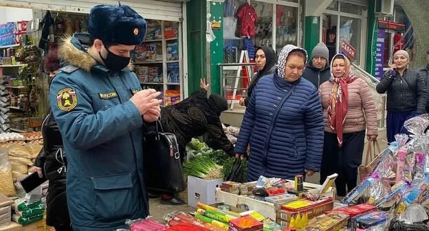Рейд МЧС в Дагестане. Фото: пресс-служба управления МЧС по Дагестану https://05.mchs.gov.ru/deyatelnost/press-centr/novosti/4643482 Рейд МЧС в Дагестане. Фото: пресс-служба управления МЧС по Дагестану https://05.mchs.gov.ru/deyatelnost/press-centr/novosti/4643482