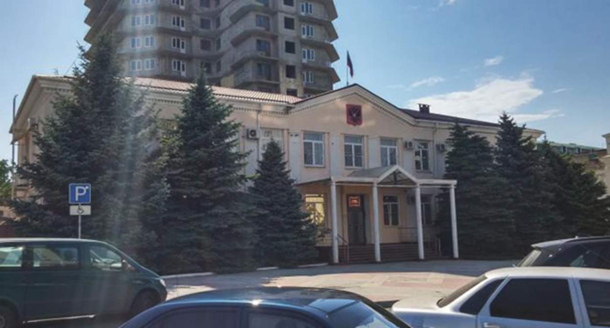 Горсуд Анапы. Фото: andreitass http://wikimapia.org/33494612/ru/Анапский-городской-суд-Краснодарского-края#/photo/6896529 Горсуд Анапы. Фото: andreitass http://wikimapia.org/33494612/ru/Анапский-городской-суд-Краснодарского-края#/photo/6896529