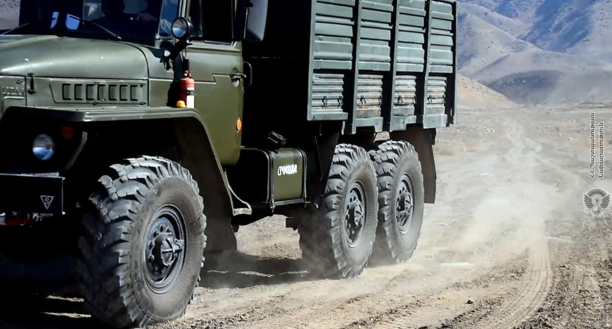 Военная техника армии Армении. Фото: пресс-служба Минобороны Армении https://www.mil.am/ru/news/10180 Военная техника армии Армении. Фото: пресс-служба Минобороны Армении https://www.mil.am/ru/news/10180