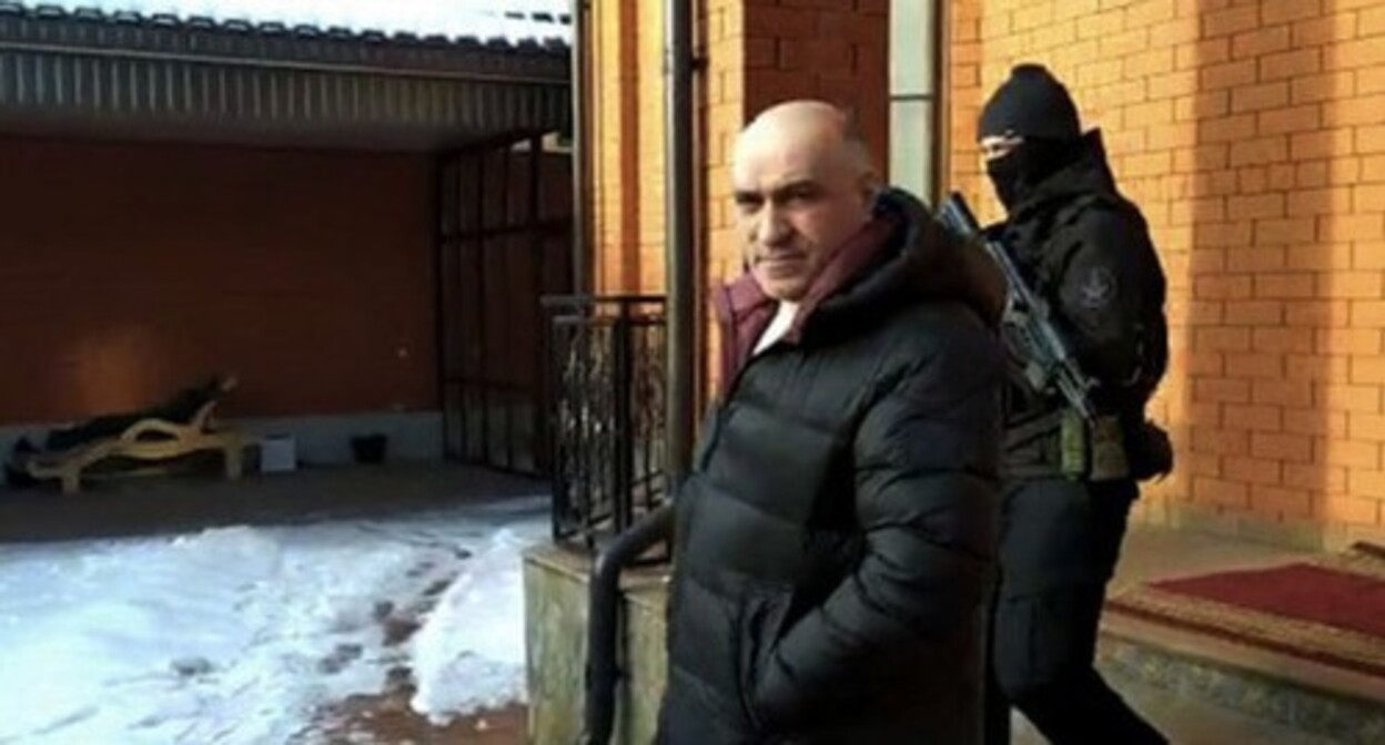 Арест Ахмеда Погорова. Фото: пресс-служба Следственного комитета www.cledcom.ru Арест Ахмеда Погорова. Фото: пресс-служба Следственного комитета www.cledcom.ru