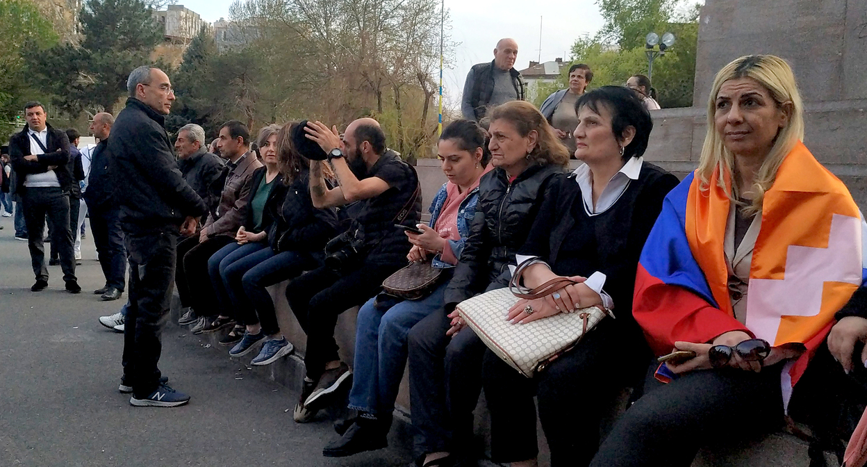 Участники протестной акции в Ереване. Фото Армине Мартиросян для "Кавказского узла". Участники протестной акции в Ереване. Фото Армине Мартиросян для "Кавказского узла".