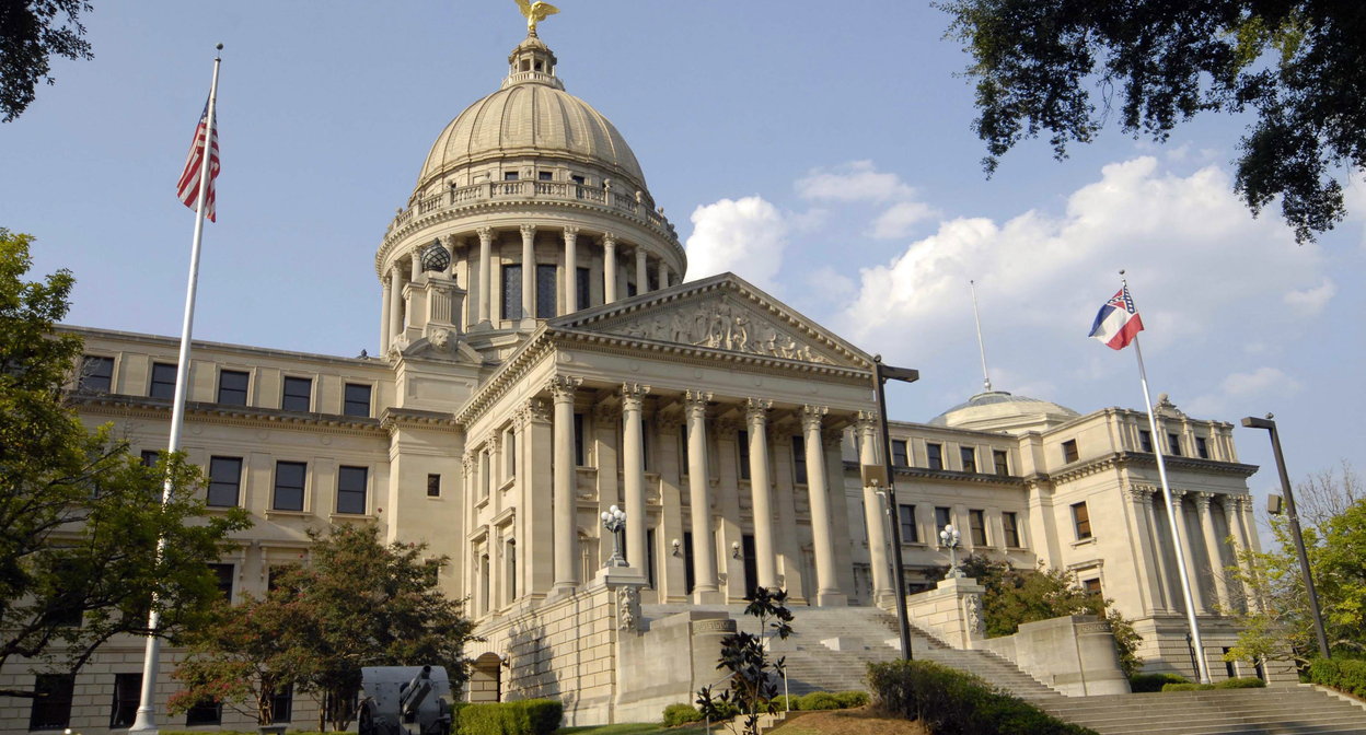 Конгресс штата Миссисипи. Фото https://en.wikipedia.org/wiki/United_States_congressional_delegations_from_Mississippi Конгресс штата Миссисипи. Фото https://en.wikipedia.org/wiki/United_States_congressional_delegations_from_Mississippi