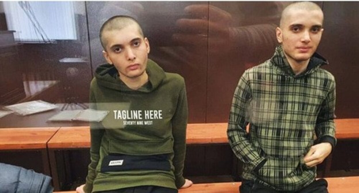 Салех Магамадов и Исмаил Исаев (слева). Скриншот со страницы "The Insider@ https://www.facebook.com/TheInsiderRussia/photos/1851919648306295 Салех Магамадов и Исмаил Исаев (слева). Скриншот со страницы "The Insider@ https://www.facebook.com/TheInsiderRussia/photos/1851919648306295