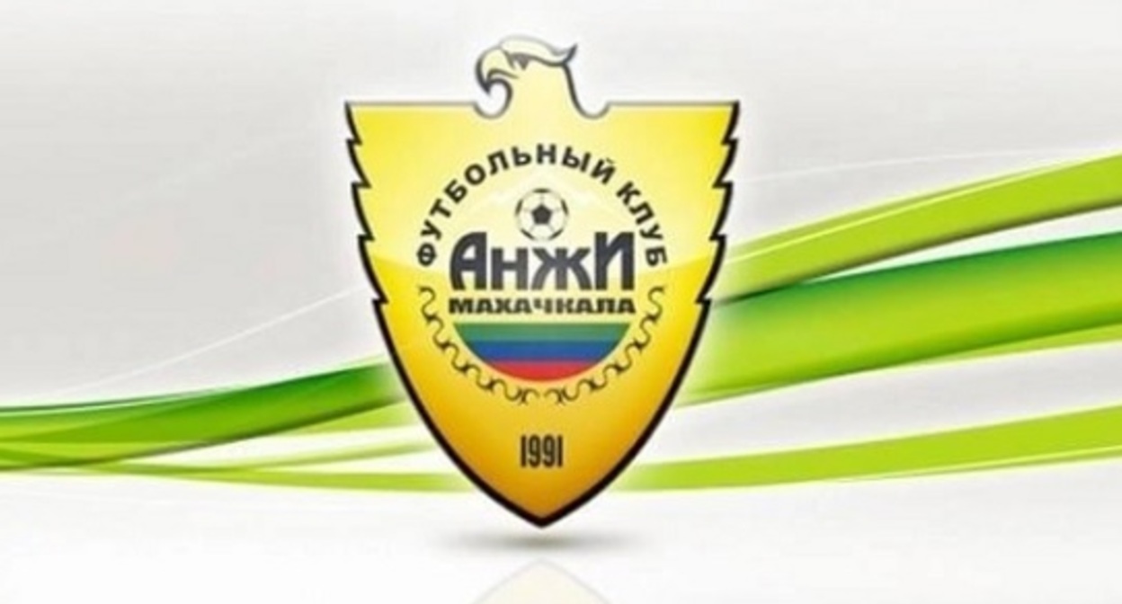 Логотип ФК "Анжи" из паблика команды во "ВКонтакте". Логотип ФК "Анжи" из паблика команды во "ВКонтакте".
