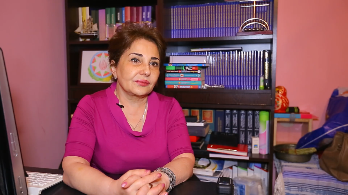 Мехрибан Зейналова - глава ОО по оказанию помощи женщинам «Чистый мир». Фото: Мейдан ТВ Мехрибан Зейналова - глава ОО по оказанию помощи женщинам «Чистый мир». Фото: Мейдан ТВ