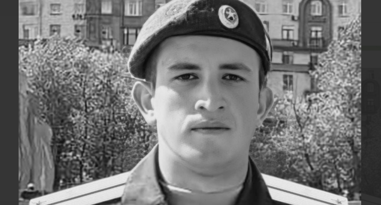 Давид Абаев. Скриншот фотографии из Telegram-канала администрации Правобережного района от 24.06.22, https://t.me/pravober/1767 Давид Абаев. Скриншот фотографии из Telegram-канала администрации Правобережного района от 24.06.22, https://t.me/pravober/1767