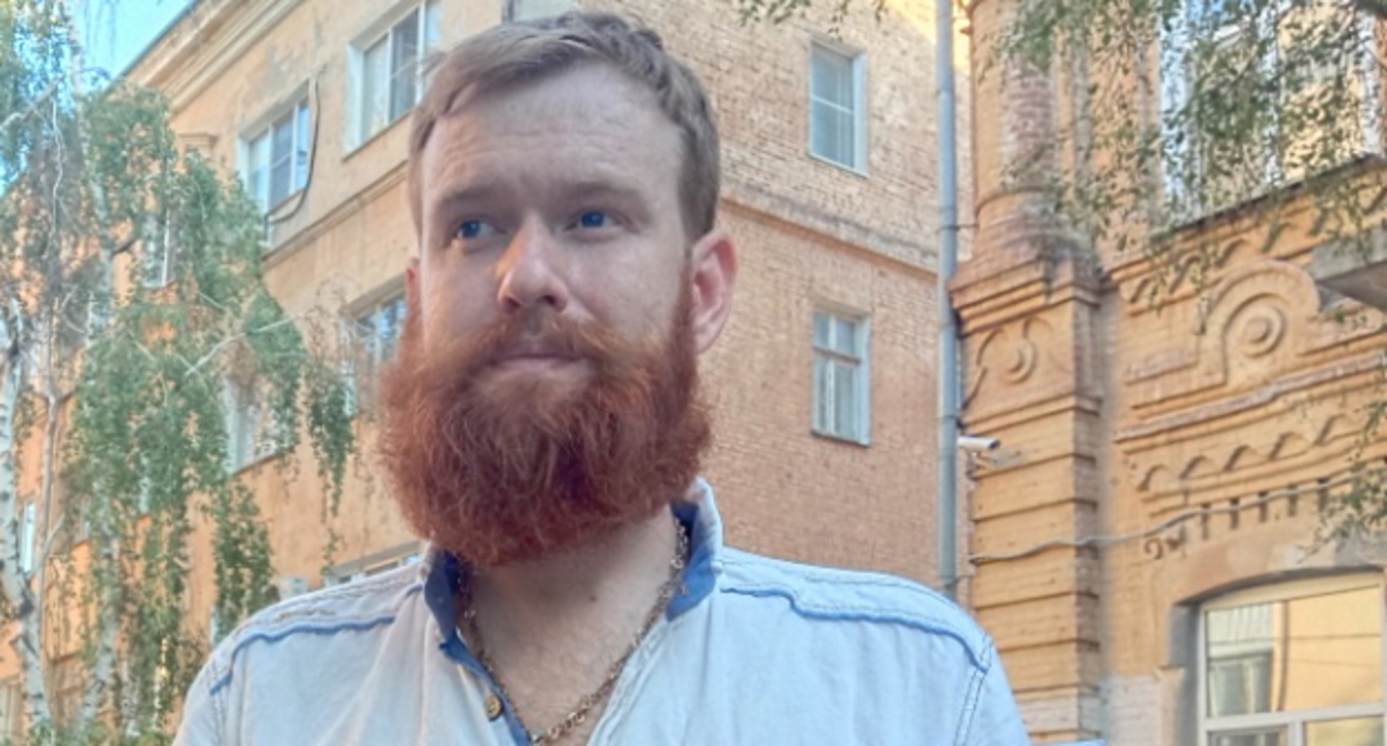 Сергей Островский у "Дома с лебедями". Фото В. Ященко для "Кавказского узла" Сергей Островский у "Дома с лебедями". Фото В. Ященко для "Кавказского узла"