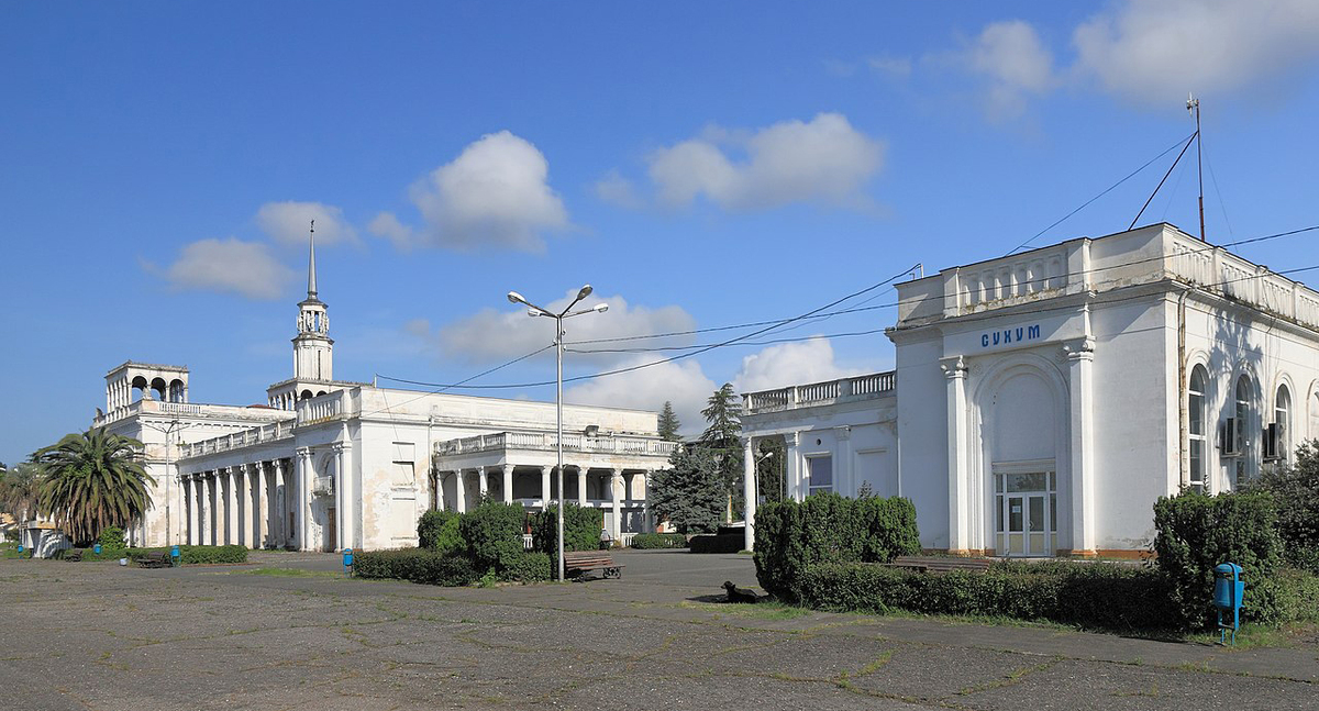 Сухум. Фото Hons084
https://ru.wikipedia.org/wiki/Сухум Сухум. Фото Hons084
https://ru.wikipedia.org/wiki/Сухум