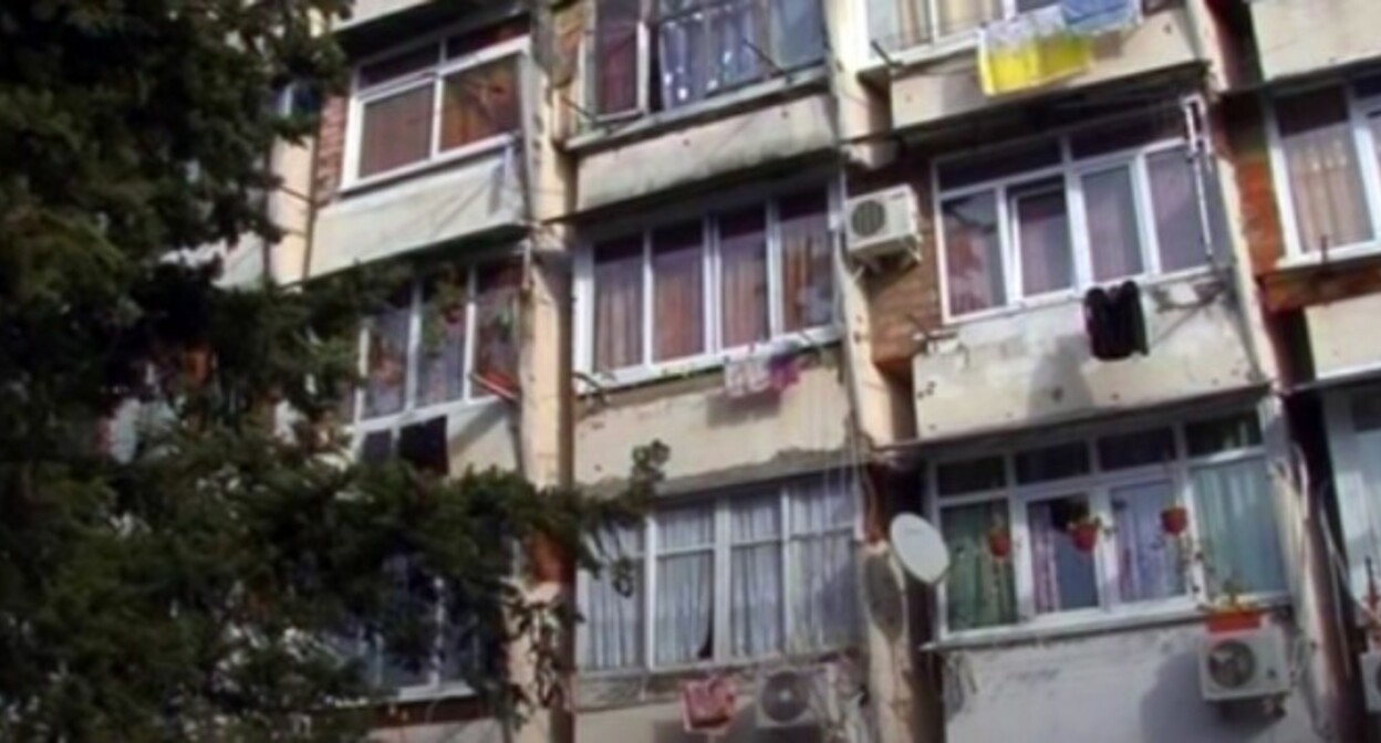Аварийный дом на Видовой улице в Сочи. Фото Светланы Кравченко для "Кавказского узла". Аварийный дом на Видовой улице в Сочи. Фото Светланы Кравченко для "Кавказского узла".