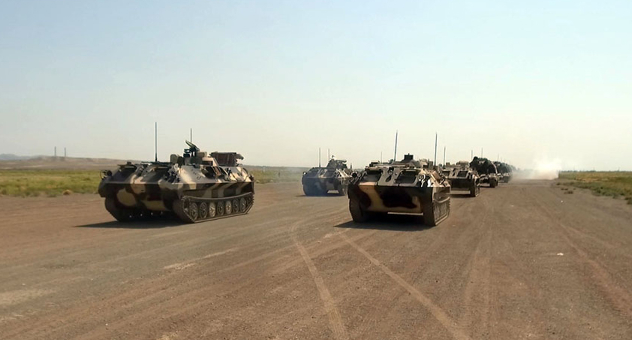 Военная техника азербайджанской армии. Фото пресс-службы Минобороны Азербайджана https://mod.gov.az/az/news/heftelik-icmal-31-07-2022-07-08-2022-video-41275.html Военная техника азербайджанской армии. Фото пресс-службы Минобороны Азербайджана https://mod.gov.az/az/news/heftelik-icmal-31-07-2022-07-08-2022-video-41275.html