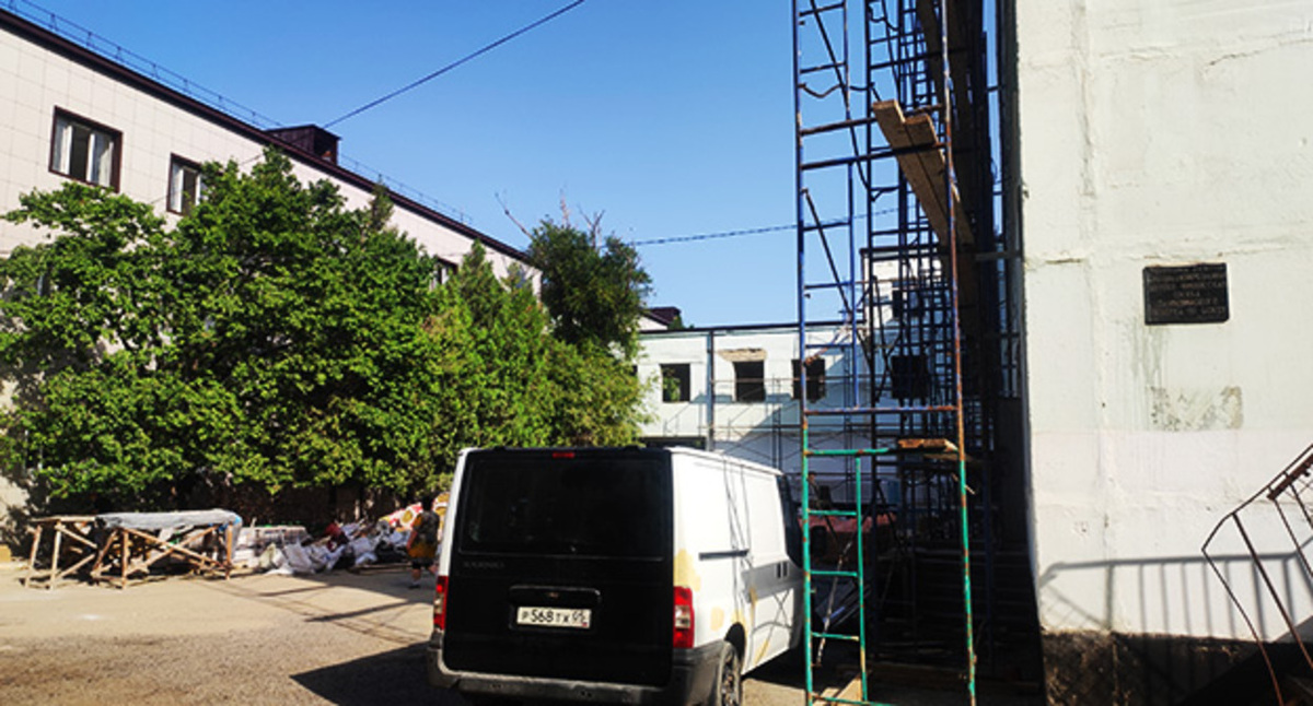 Ремонт школы в Дагестане. Фото Расула Магомедова для "Кавказского узла" Ремонт школы в Дагестане. Фото Расула Магомедова для "Кавказского узла"