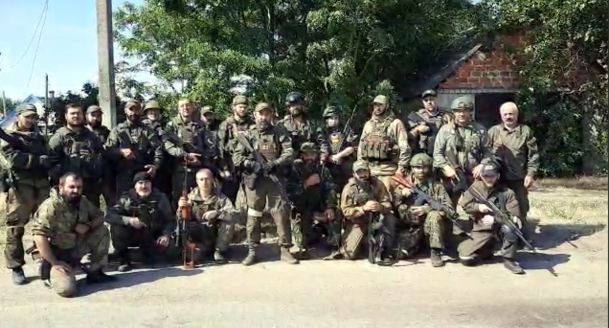 Бойцы батальона "Алания". Кадр видео https://t.me/batalyon15 Бойцы батальона "Алания". Кадр видео https://t.me/batalyon15