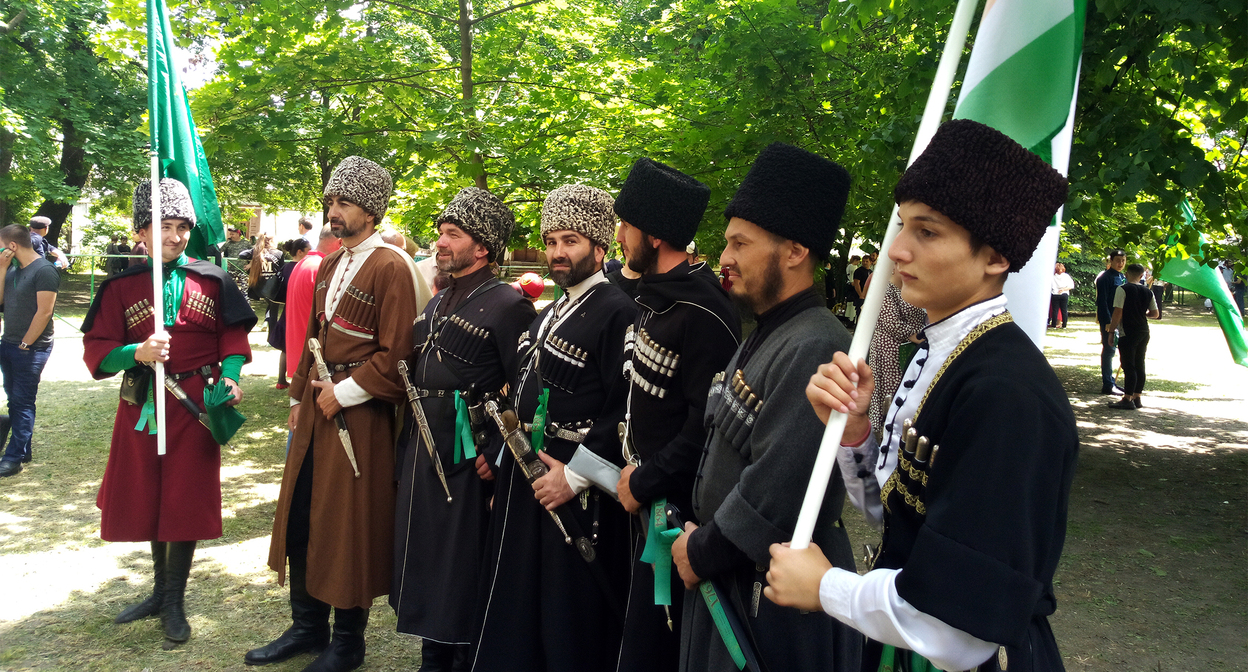 На праздновании Дня адыгов в Нальчике. Фото: Людмила Маратова для "Кавказского узла" На праздновании Дня адыгов в Нальчике. Фото: Людмила Маратова для "Кавказского узла"