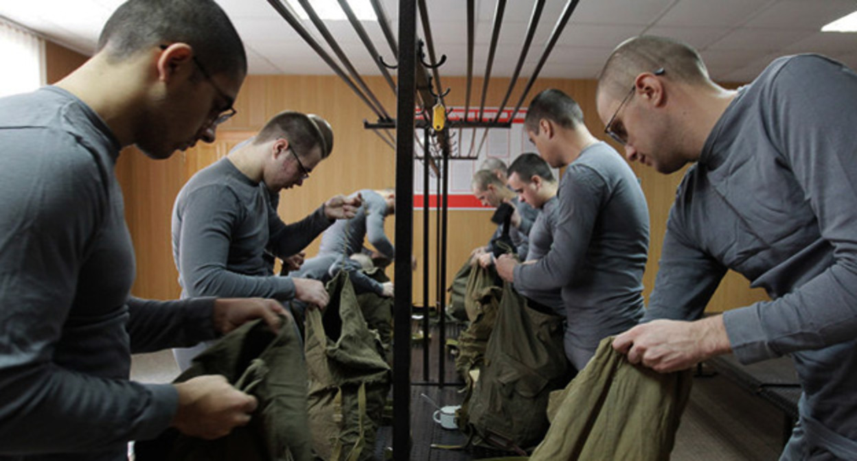 Военнослужащие. Фото: Эдуард Корниенко, ЮГА.ру Военнослужащие. Фото: Эдуард Корниенко, ЮГА.ру