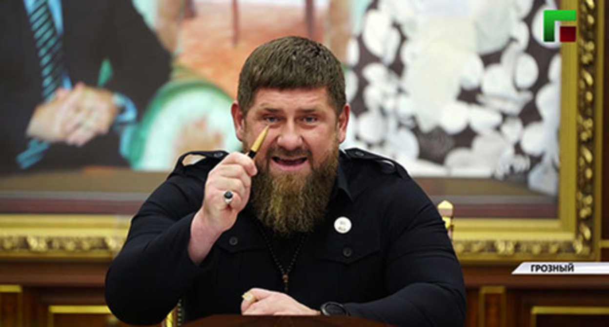 Рамзан Кадыров. Скриншот видео https://www.youtube.com/watch?v=w5eSCfOXdg4
Рамзан Кадыров. Скриншот видео https://www.youtube.com/watch?v=w5eSCfOXdg4