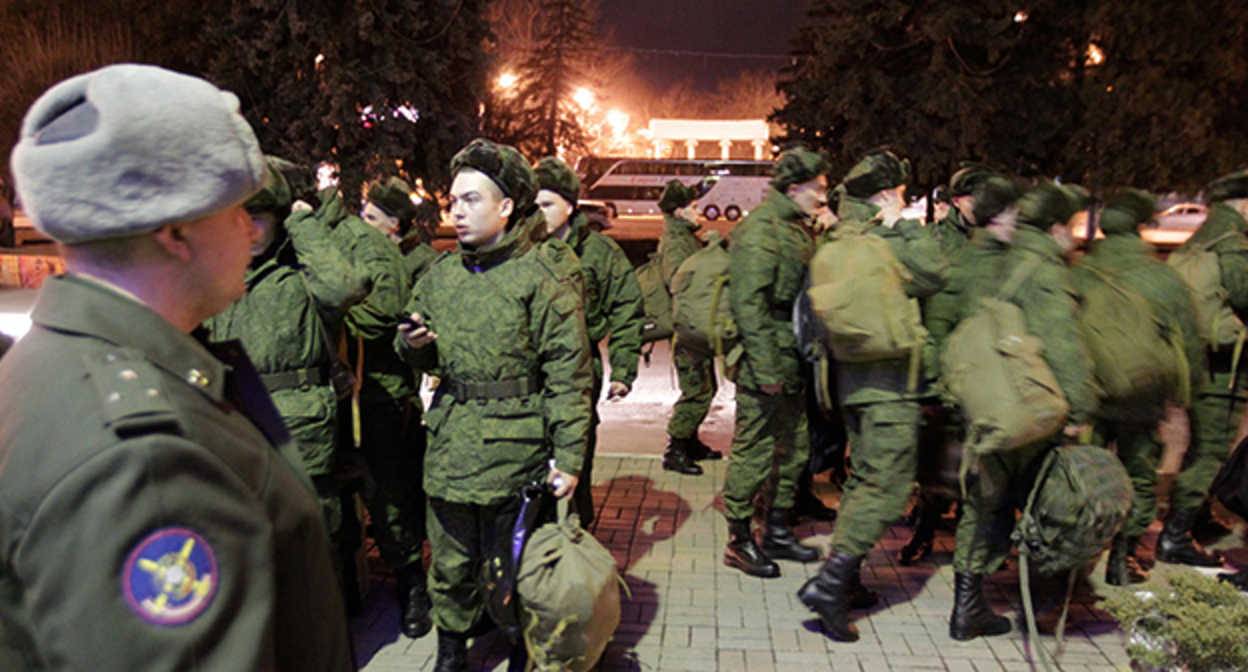 Военнослужащие. Фото: Эдуард Корниенко, ЮГА.ру Военнослужащие. Фото: Эдуард Корниенко, ЮГА.ру