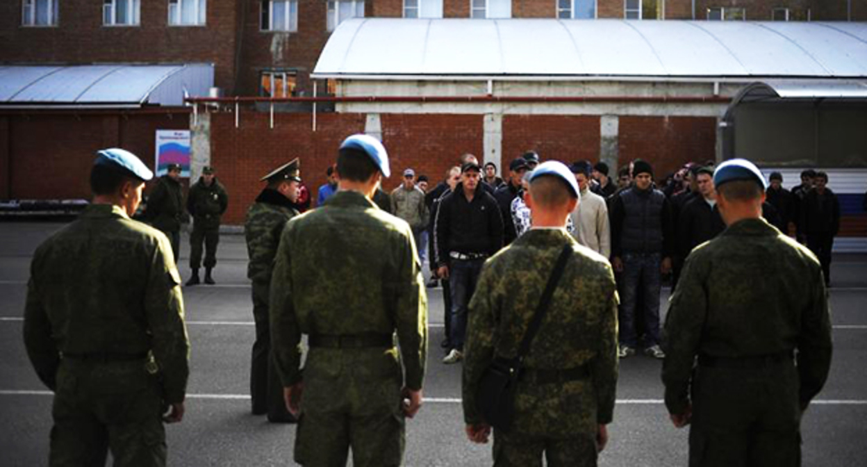 Военнослужащие. Фото: Михаил Мордасов / Югополис Военнослужащие. Фото: Михаил Мордасов / Югополис