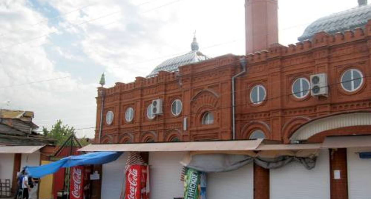 Красная мечеть в Астрахани. Фото: "Кавказский узел" Красная мечеть в Астрахани. Фото: "Кавказский узел"