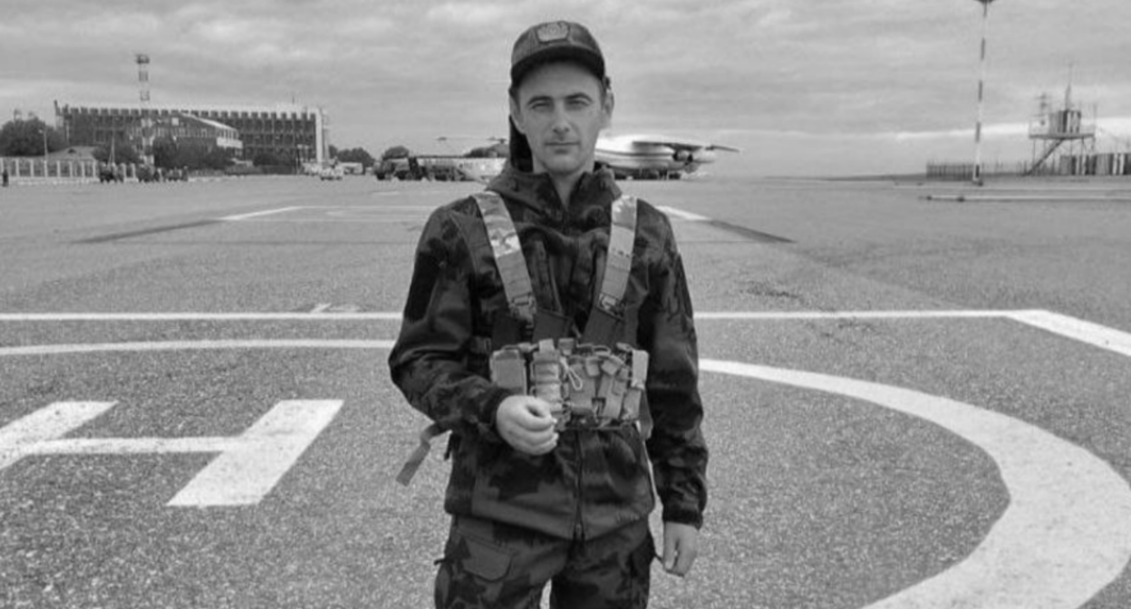 Руслан Абдурасулов. Скриншот фотографии из ТГ-канала администрации Сальского района от 11.11.22, https://t.me/salsk_donlandru/4798 Руслан Абдурасулов. Скриншот фотографии из ТГ-канала администрации Сальского района от 11.11.22, https://t.me/salsk_donlandru/4798
