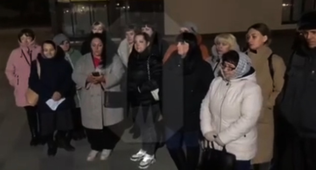 Кадр видеообращения волгоградцев к Владимиру Путину. Скриншот видео t.me/ostorozhno_novosti Кадр видеообращения волгоградцев к Владимиру Путину. Скриншот видео t.me/ostorozhno_novosti