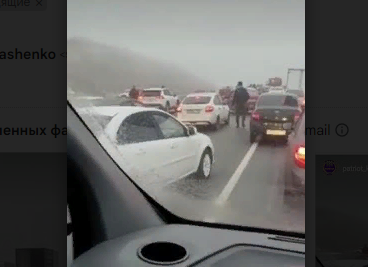 Обстановка на дороге в Кабардино-Балкарии. Скриншот видео www.intagram/com/p/C0T-ZZjOz8 Обстановка на дороге в Кабардино-Балкарии. Скриншот видео www.intagram/com/p/C0T-ZZjOz8