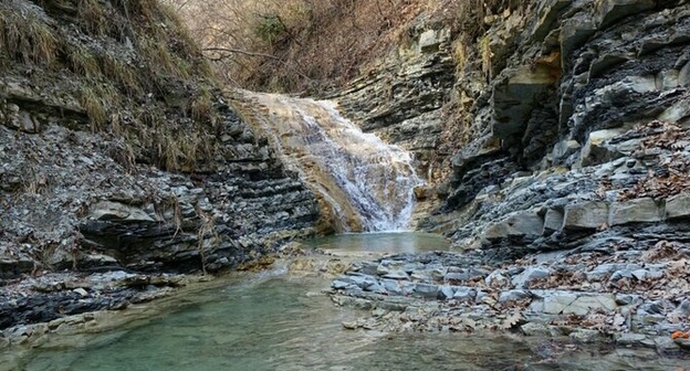 Луначарские водопады, фото: https://ngnovoros.ru/gorod/view/stroitelstvo-uznogo-obhoda-mozet-unictozit-lunacarskie-vodopady Луначарские водопады, фото: https://ngnovoros.ru/gorod/view/stroitelstvo-uznogo-obhoda-mozet-unictozit-lunacarskie-vodopady