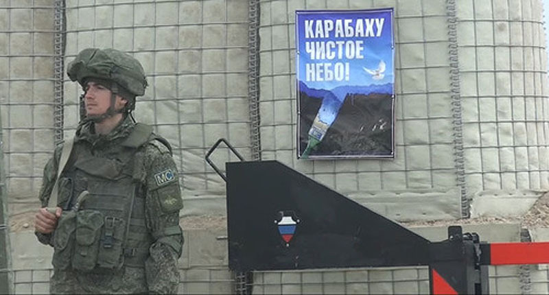 Российский миротворец на посту в Нагорном Карабахе. Стопкадр из видео https://www.youtube.com/watch?v=EeVGzMwF3dE Российский миротворец на посту в Нагорном Карабахе. Стопкадр из видео https://www.youtube.com/watch?v=EeVGzMwF3dE