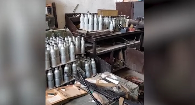 Мастерская по изготовлению СВУ, стоп-кадр видео канала Минобороны Азербайджана, https://www.youtube.com/watch?v=2zhjqAo7k_s Мастерская по изготовлению СВУ, стоп-кадр видео канала Минобороны Азербайджана, https://www.youtube.com/watch?v=2zhjqAo7k_s