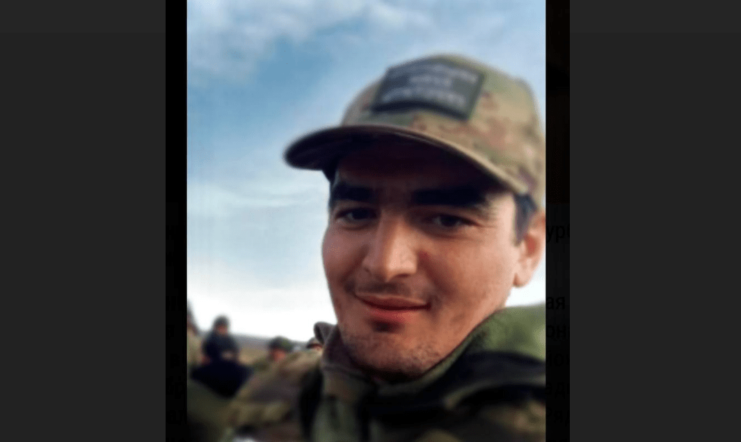 Курбан Курбанов. Скриншот фото из telegram-канала администрации Новолакского района от 13.05.24, https://t.me/novolak_vesti/14256 Курбан Курбанов. Скриншот фото из telegram-канала администрации Новолакского района от 13.05.24, https://t.me/novolak_vesti/14256