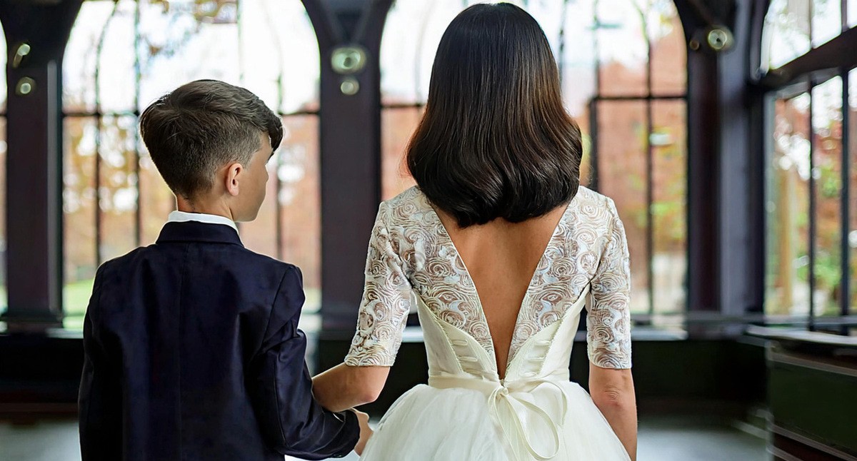 Свадьбе детей. Иллюстрация создана «Кавказским узлом» с помощью ИИ в программе Photoshop Свадьбе детей. Иллюстрация создана «Кавказским узлом» с помощью ИИ в программе Photoshop