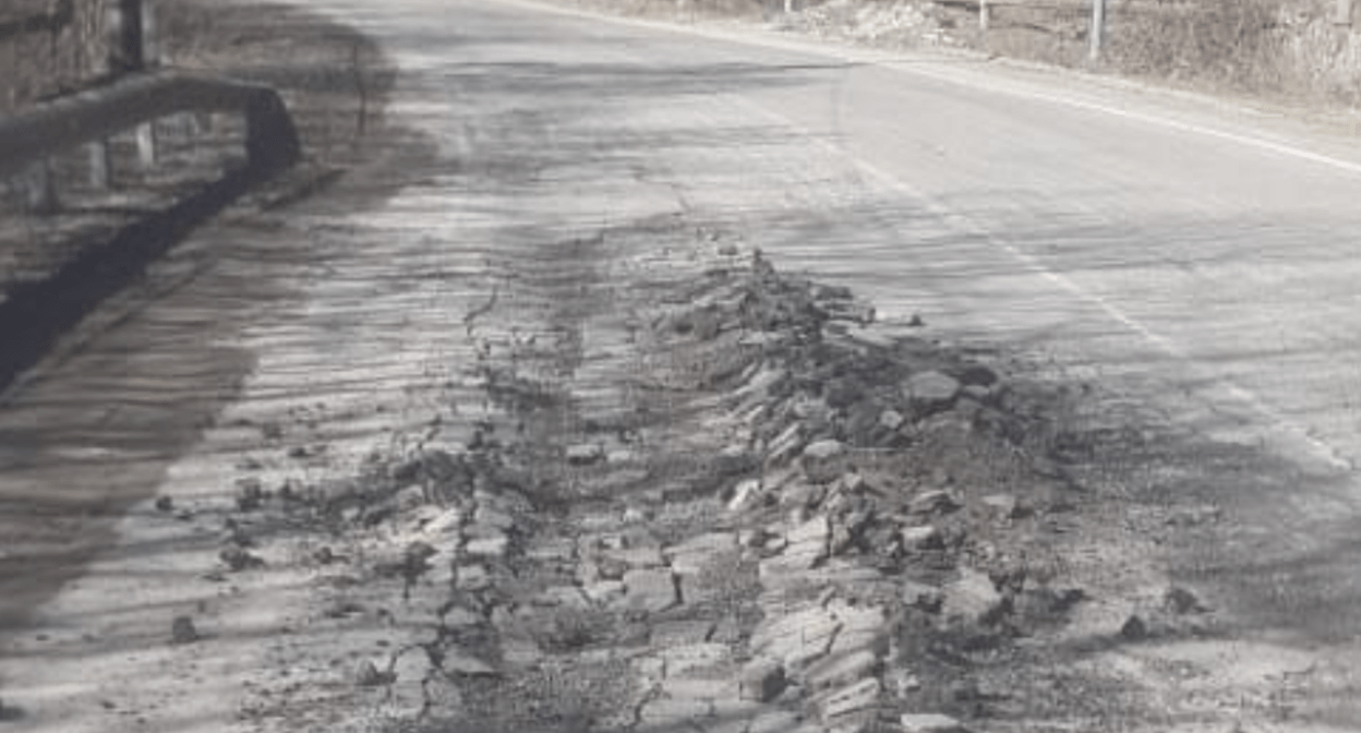 Состояние дороги в Нижний Чегем. Фото предоставлено "Кавказскому узлу" Джамбулатом Эттеевым.