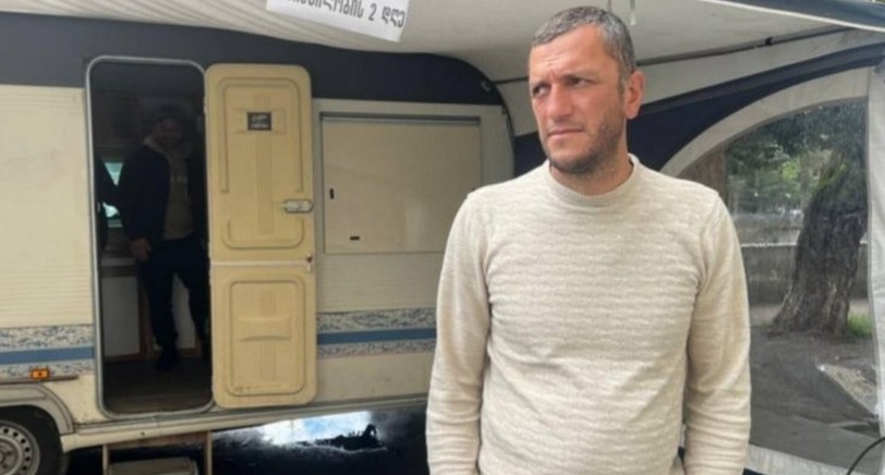 Участник голодовки шахтеров из Чиатуры. Фото Mtavari https://mtavari.tv/news/179322-mitropolit-danieltan-shekhvedris-shemdeg