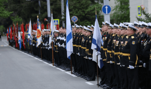 Парад в Новороссийске. Скриншот фото администрации Краснодарского края от 09.05.25, https://t.me/admkrai/47027.