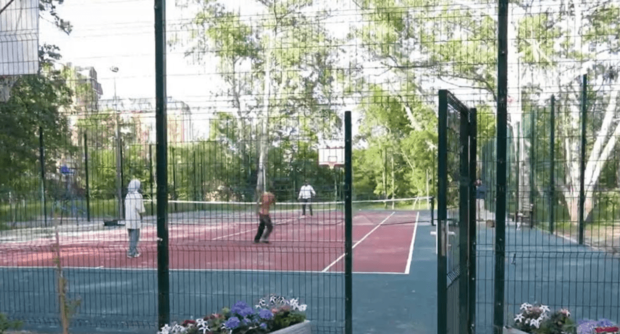 Площадка в парке Ленинского комсомола. Скриншот фото мэрии Махачкалы от 11.05.25, https://t.me/mkala_news/41803.