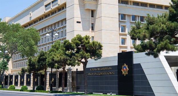 Бакинский суд по тяжким преступлениям. Фото: APA https://ru.apa.az/incident/v-azerbaidzane-obvinyaemyi-v-gosizmene-predstal-pered-sudom-610455