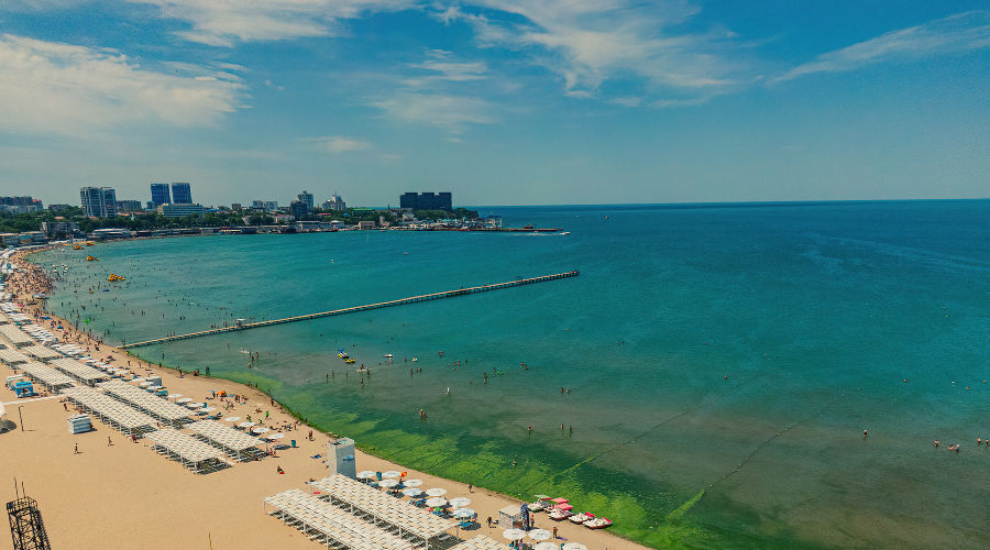 Центральный пляж Анапы. Фото Антона Быкова, "Юга.ру"