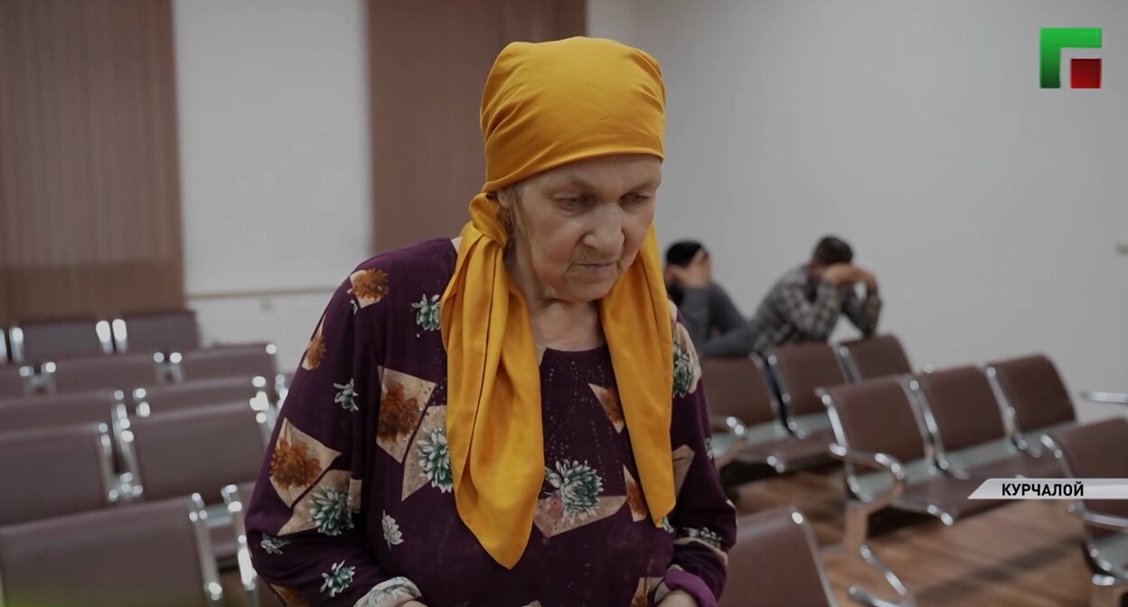 Зара Яхьяева. Скриншот видео https://grozny-news.net/society/2025/06/17/226346.html