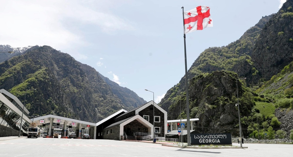 КПП "Дарьяли". Фото: "Новости-Грузия" https://www.newsgeorgia.ge/v-gruzii-objasnili-massovye-otkazy-vo-vezde-deportirovannym-rf-ukraincam-ugrozoj-gosbezopasnosti/