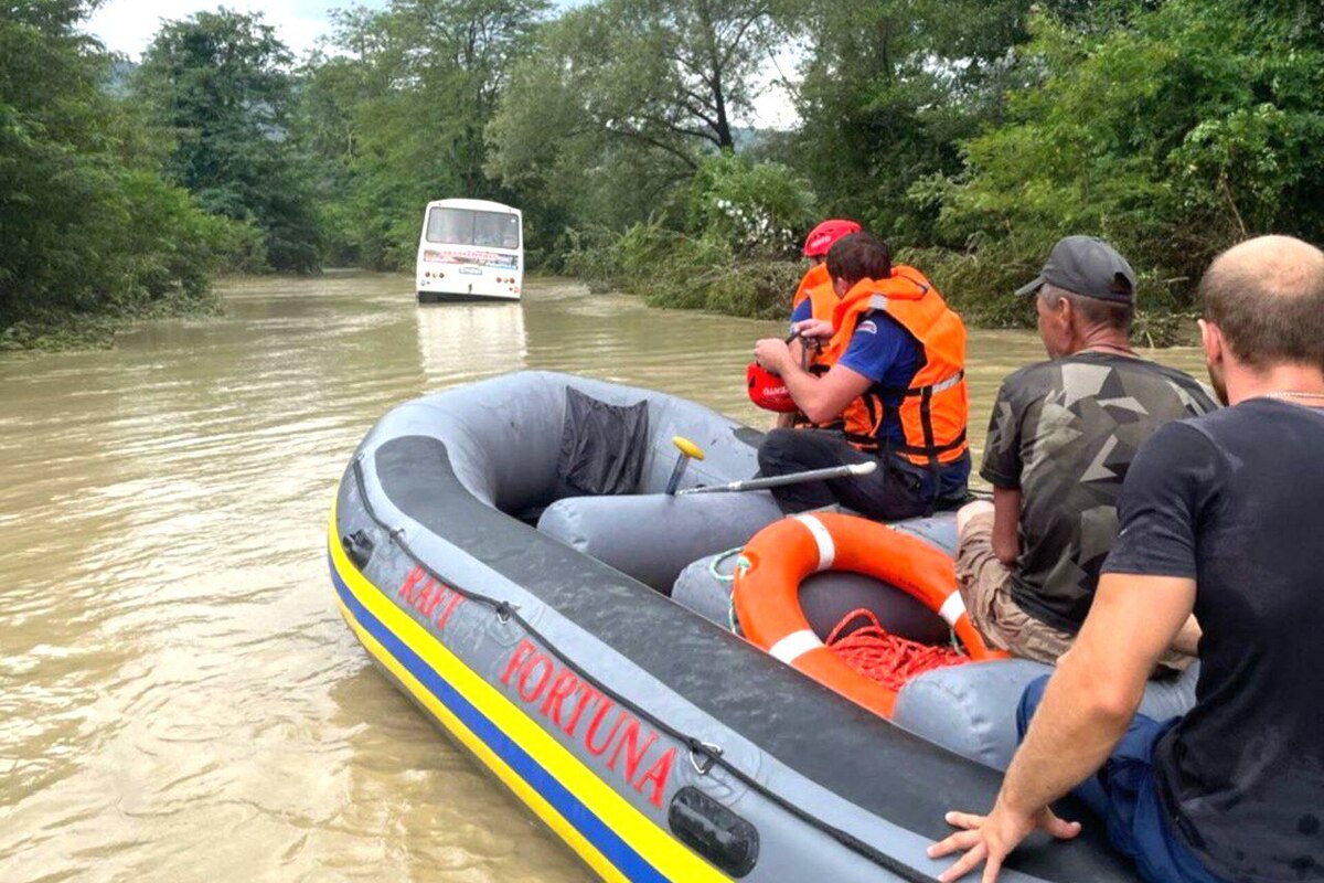 Обстановка в Туапсинском районе. Фото: телеграм-канал администрации Краснодарского края, https://t.me/admkrai/49436