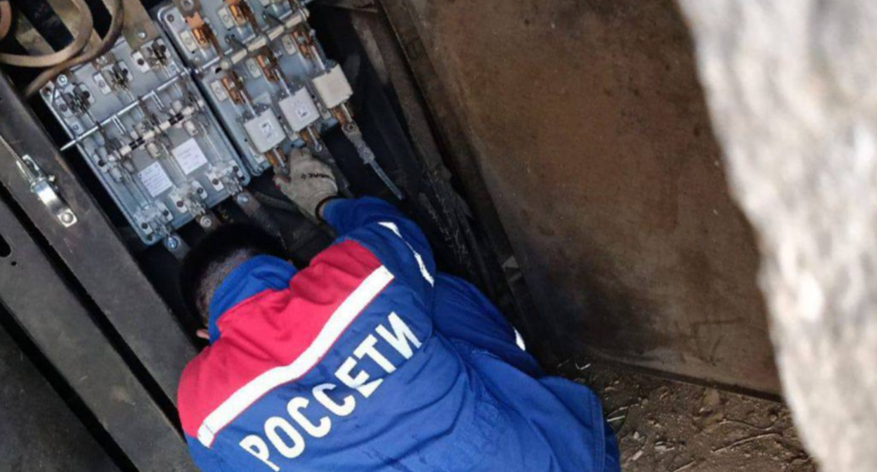 Ремонт оборудования в микрорайоне Редукторный. Скриншот фото Минэнерго Дагестана от 10.08.25, https://t.me/minenergo_rd/3815.