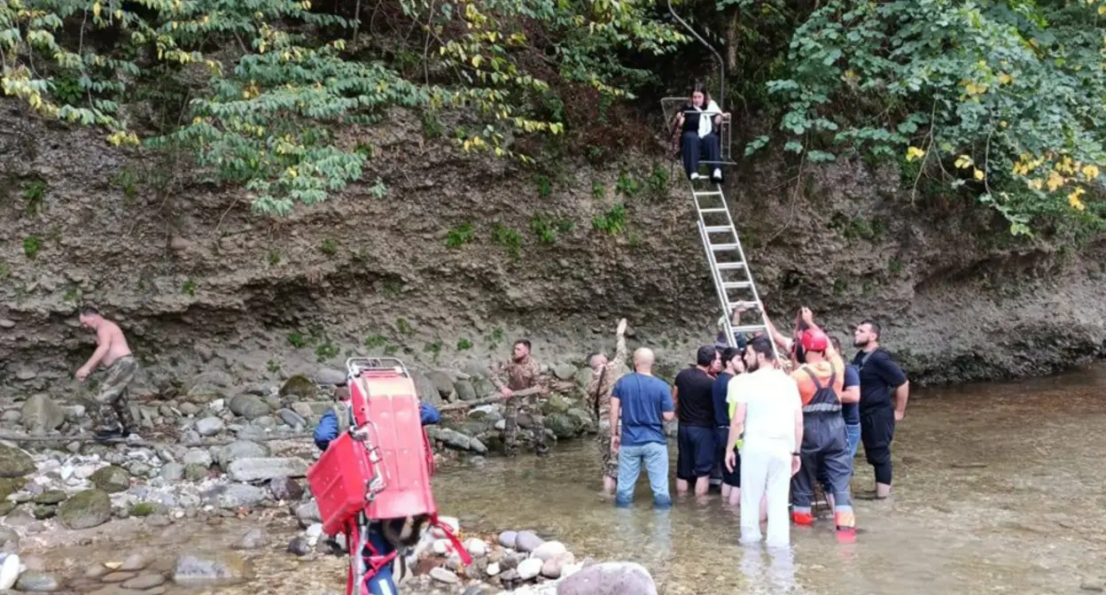 Обрыв канатной дороги в Нальчике. 8 августа 2025 г. Фото: ГУ МЧС России по КБР