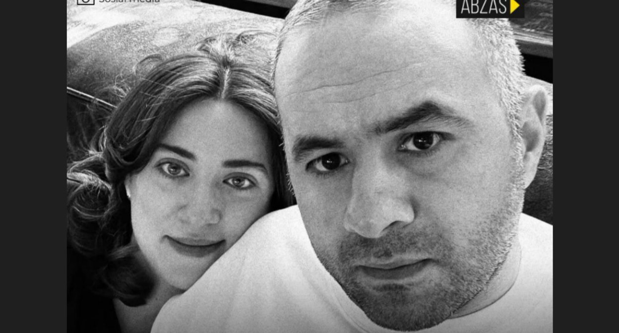 Рубаба Гулиева и Ульви Гасанли. Скриншот фото Abzas Media от 28.09.25, https://t.me/abzasmedia/7166.