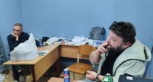 Граждане России,  задержанные СГБ Абхазии. 5 ноября 2025 г. Фото: https://t.me/aiasharaabh/9678