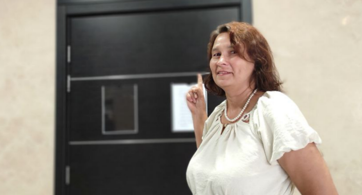 Валентина Шостак в Краснодарском краевом суде. Фото из Telegram-канала "Кубизбирком" от 14.08.25, https://t.me/kubizbirkom/626