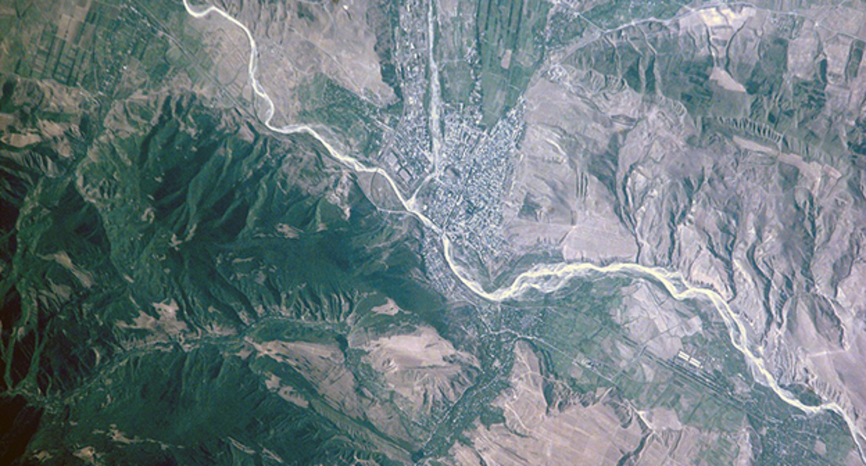 Лихва. Фото: NASA. Image Analysis Laboratory, NASA Johnson Space Center https://ru.wikipedia.org/