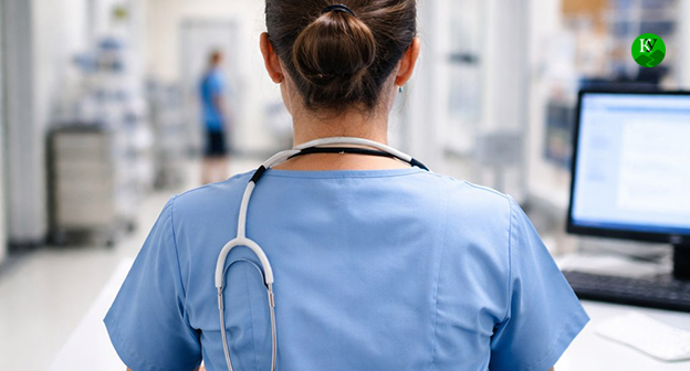 Медицинский работник. Иллюстрация "Кавказского узла", созданная ИИ при помощи программы Copilot