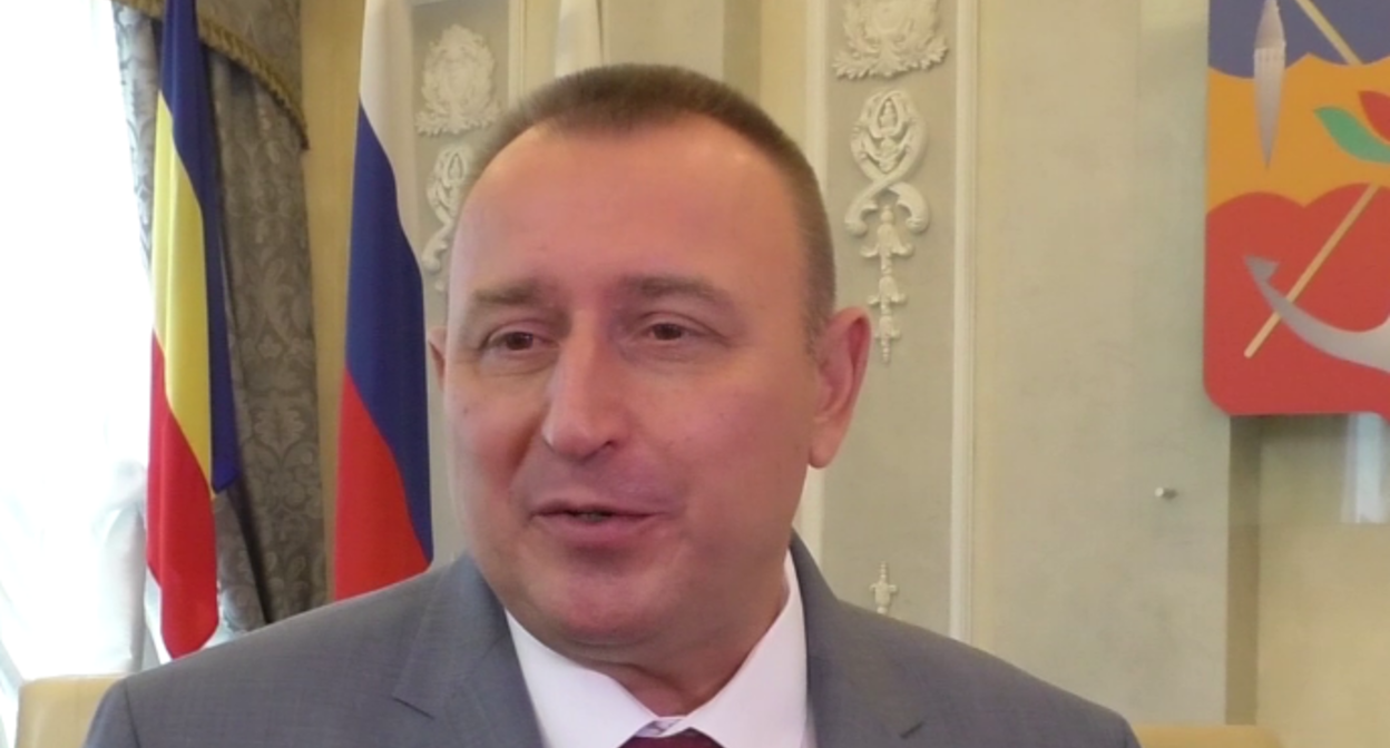 Юрий Мариненко. Стоп-кадр видео администрации Волгодонска от 10.07.25, https://t.me/volgodonsk_adm/15792.